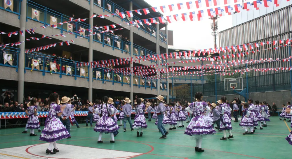Celebración Fiestas Patrias en el Colegio