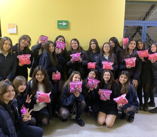 Entrega Kits Nosotras 6to básico a IV medio